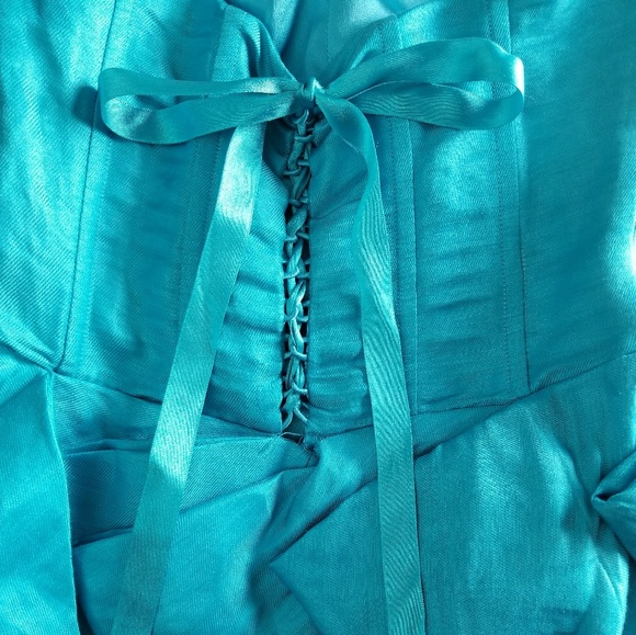 Bebe - Picture 5 of 5